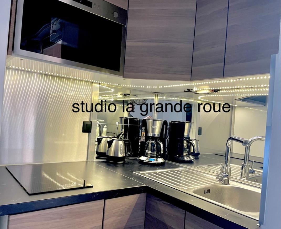Studio La Grande Roue Vue Magnifique آجد المظهر الخارجي الصورة